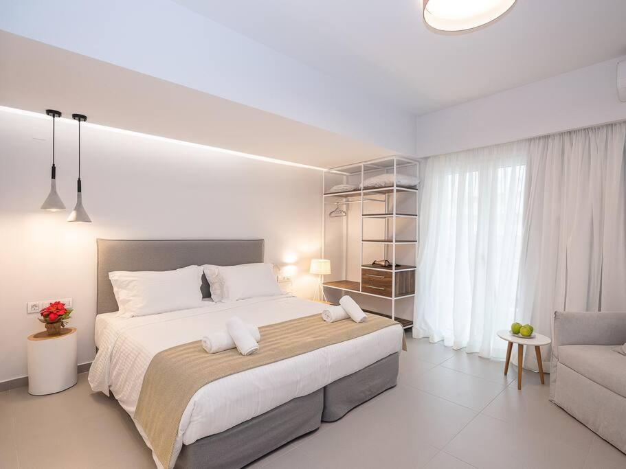 Iris Luxury Apartment At The Heraklion Center エクステリア 写真