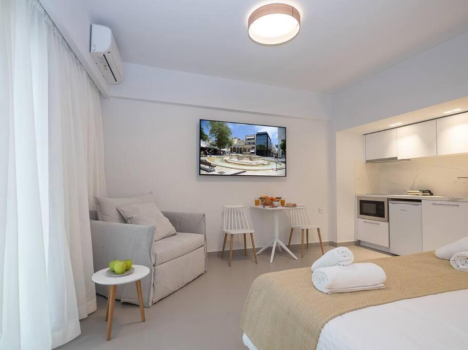 Iris Luxury Apartment At The Heraklion Center エクステリア 写真