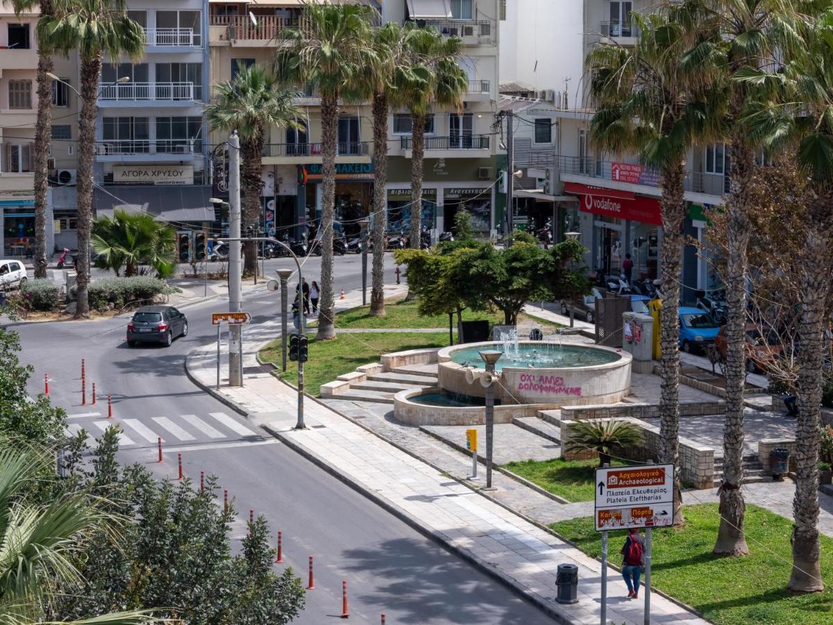 Iris Luxury Apartment At The Heraklion Center エクステリア 写真