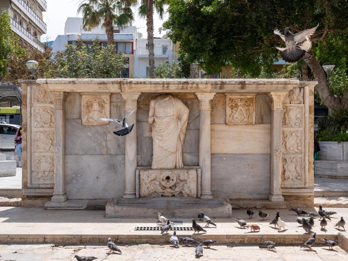 Iris Luxury Apartment At The Heraklion Center エクステリア 写真